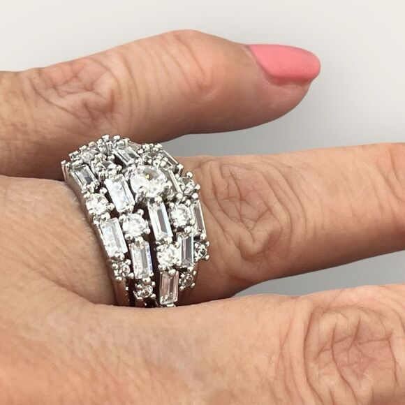 Clear CZ silver statement ring size 6.5 - Picture 6 of 7